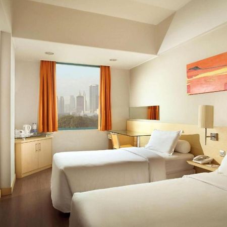 Hotel Horison Arcadia Wahid Hasyim à Jakarta Extérieur photo