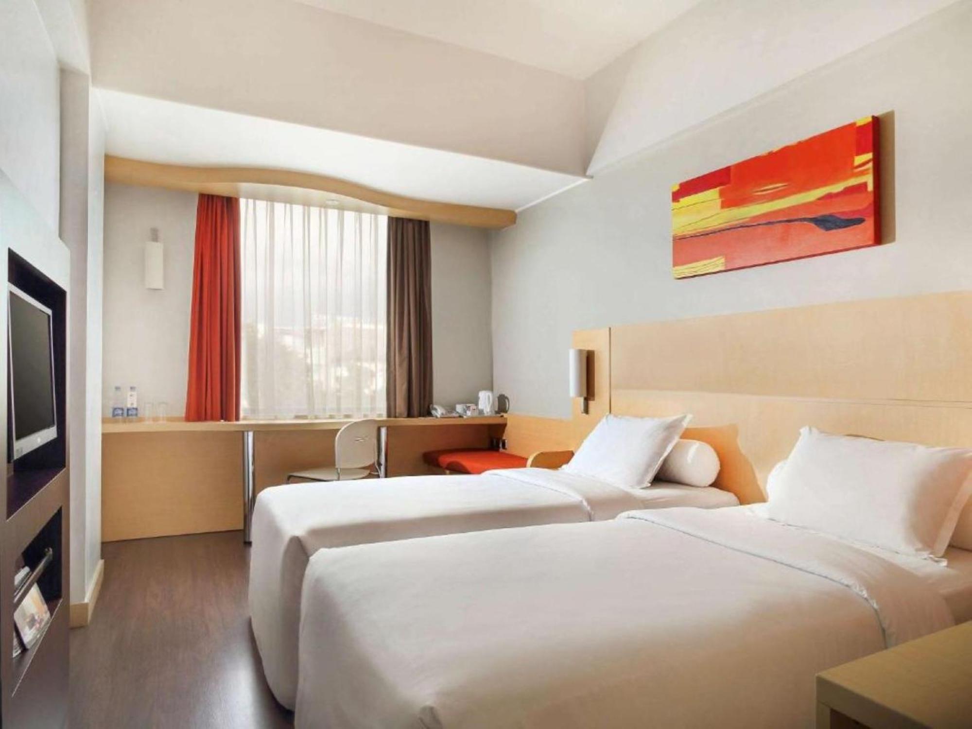 Hotel Horison Arcadia Wahid Hasyim à Jakarta Extérieur photo