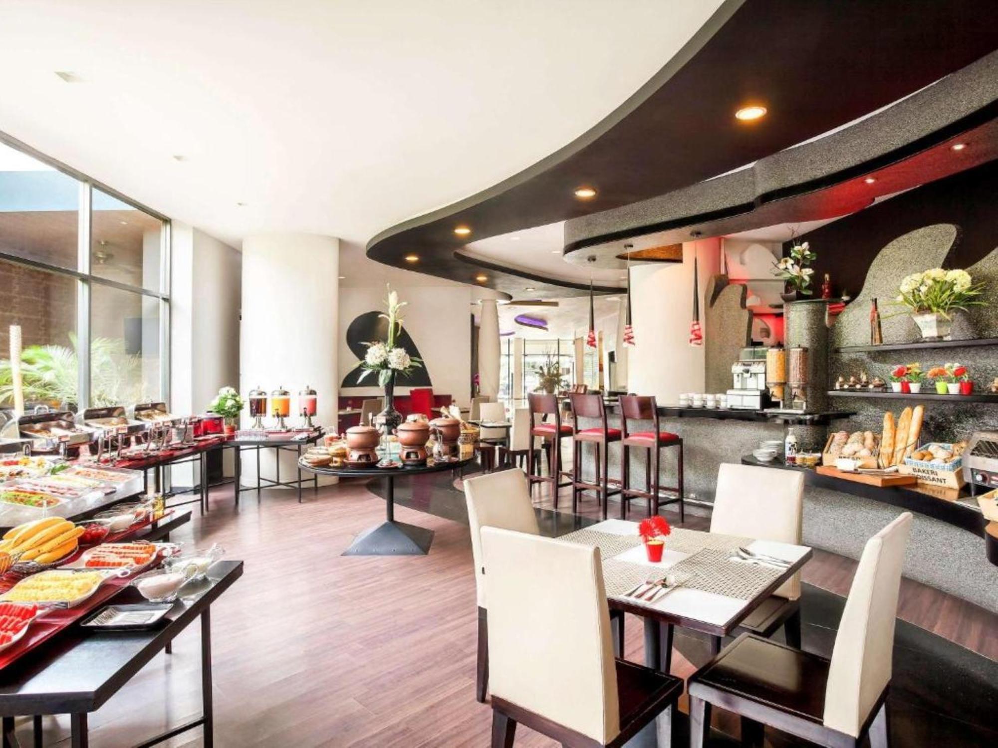Hotel Horison Arcadia Wahid Hasyim à Jakarta Extérieur photo